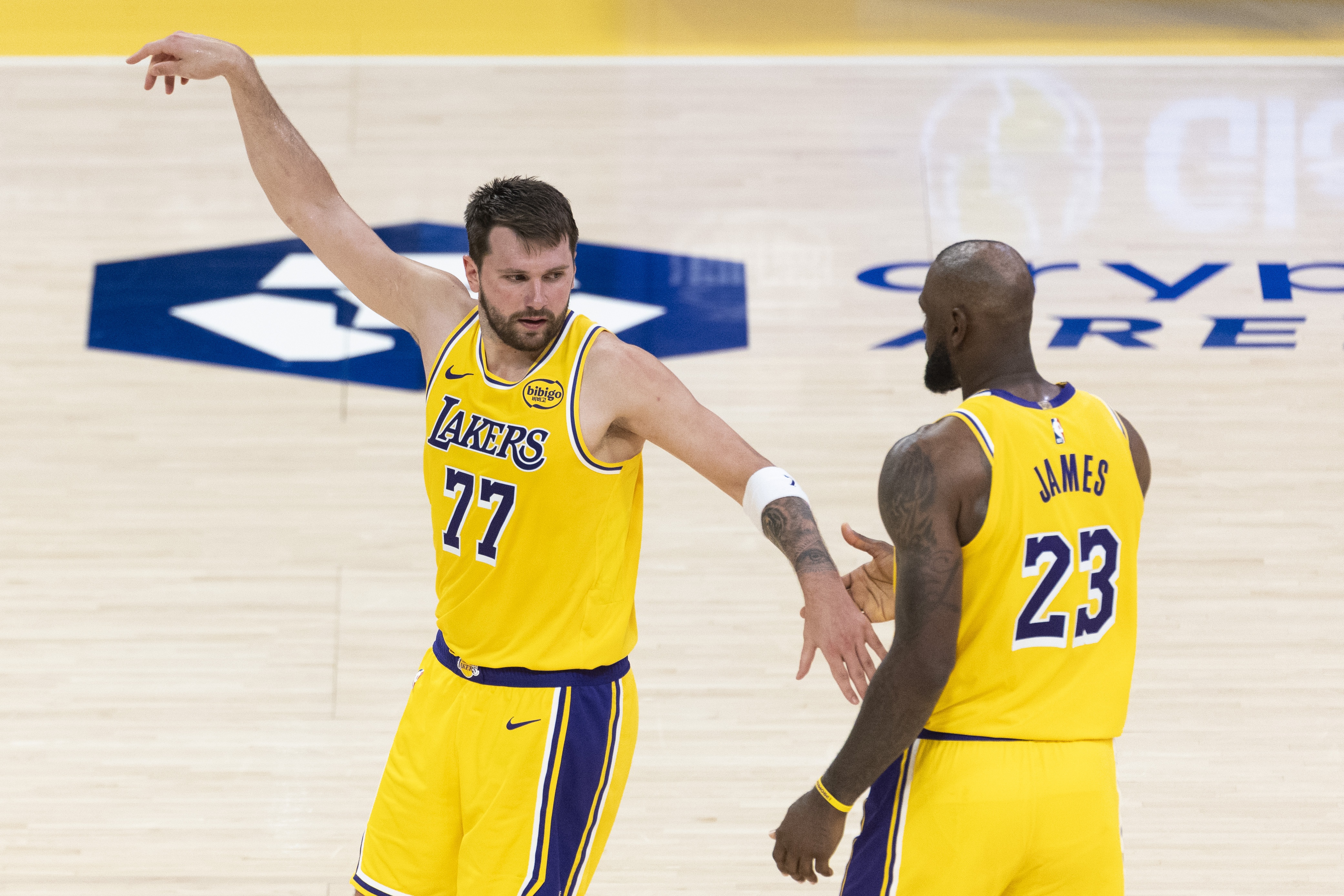 星空体育中国官网-生涯场均得分+篮板+助攻之和：大帅57.4断档第1 东契奇第2老詹第8